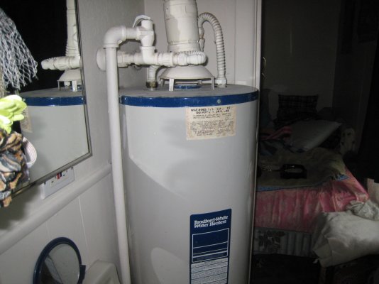 water heater 2587 008.jpg