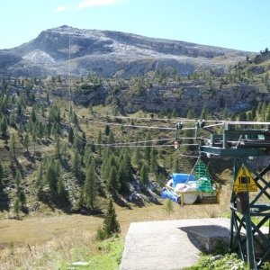 Trolley for Supplying Mountaintop Lodging