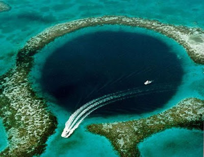 Great+Blue+Hole-Belize.jpg