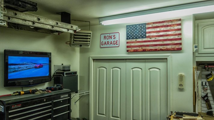 flag garage 5k.jpg