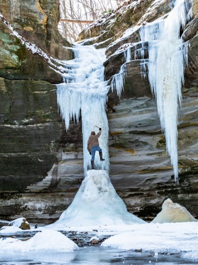 ice climbing 2.jpg