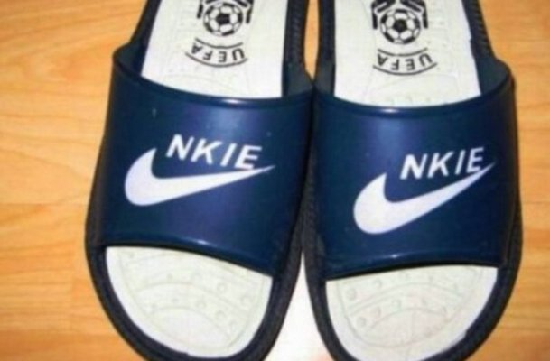 Chinese Fake Nike 2.jpg