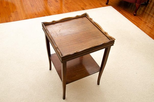 small table (1 of 4).jpg