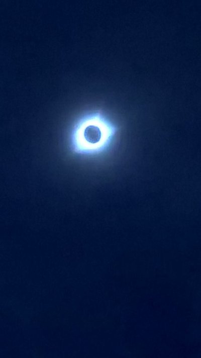 2017-Eclipse-Diamond-Ring-Effect.jpg