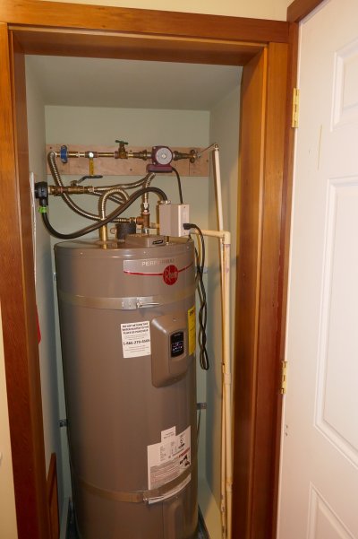 2024-03-13 130703 - Replacing the hot water heater.jpg