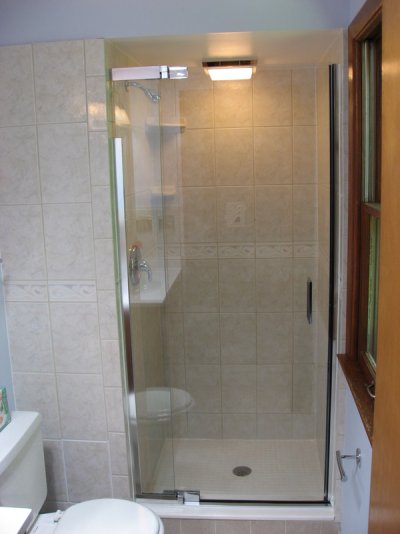 Frameless shower door.JPG