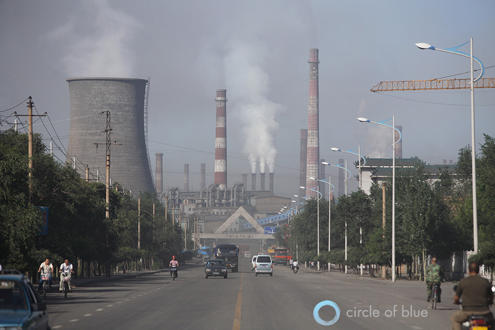 chinese-pollution-spewing-factories-1000.jpg