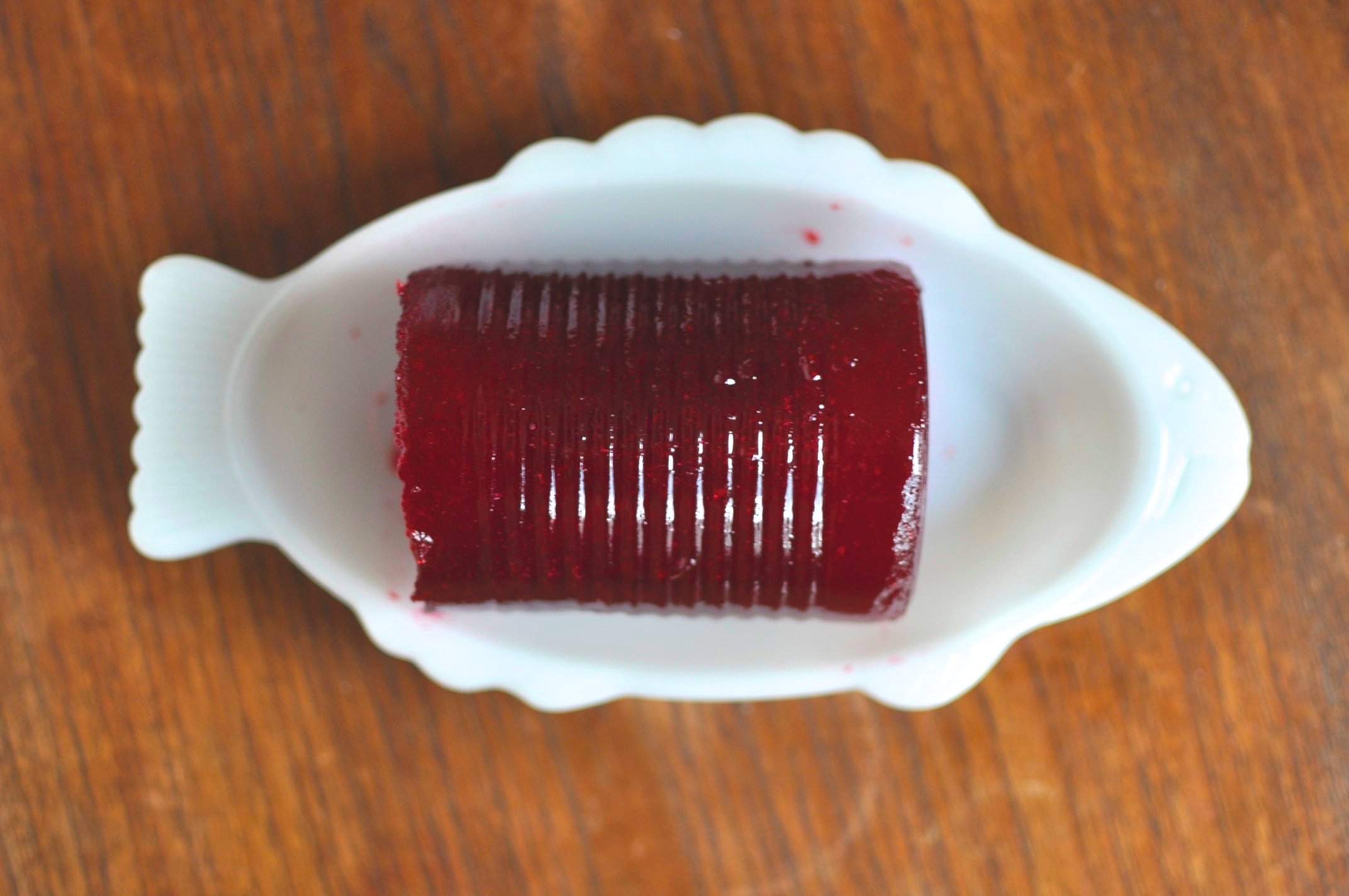 molded-cranberry-sauce.jpg